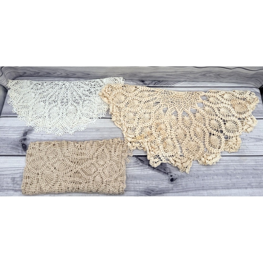 LOT OF 3 VINTAGE CROCHET SMALL TABLECLOTHS - WHITE / OFF WHITE